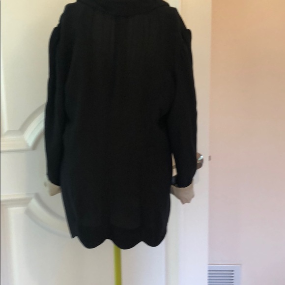 Blazer - Picture 2 of 3